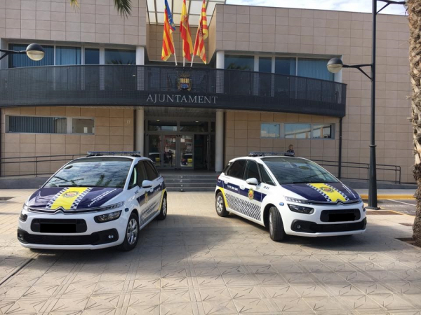 COCHES POLICIALES CANET DE'N BERENGUER