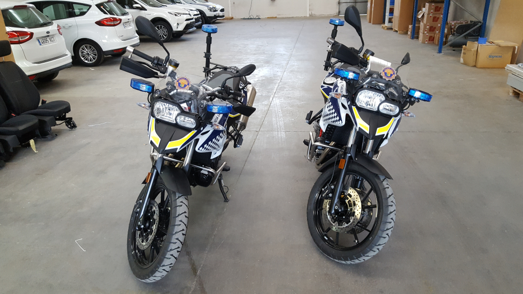 F700GS